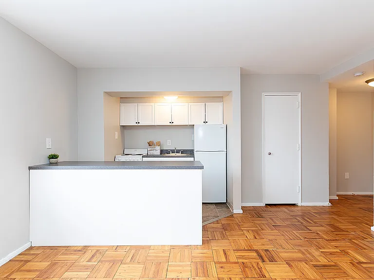 Studio Unit