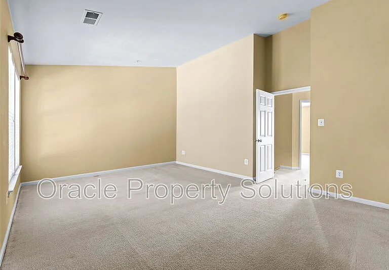 7550 Maidenhead Dr — Photo 26
