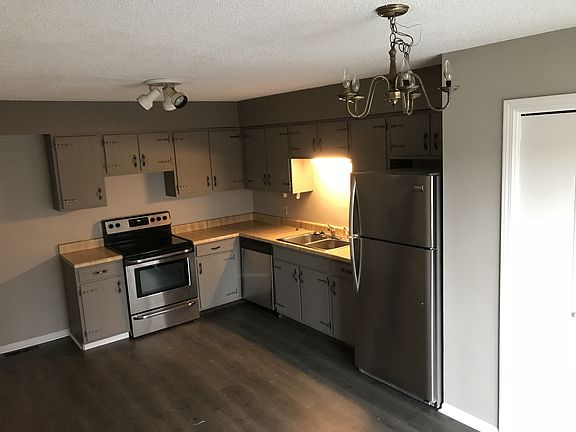 2nd image of 4632-4634 Lake Valley Ln