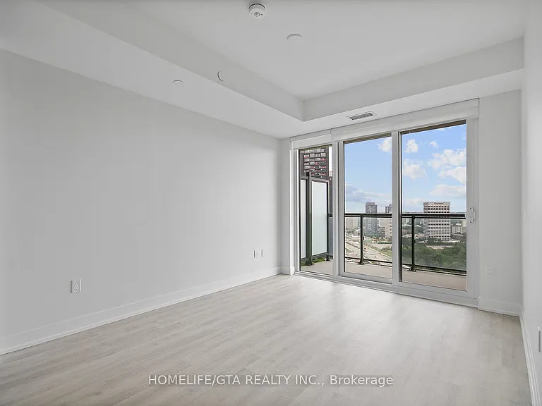 30 Inn On The Park Dr #2408 — Photo 11