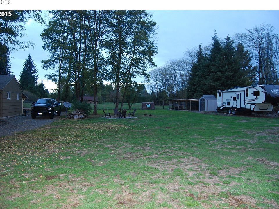2nd image of 12518 NE 114th St
