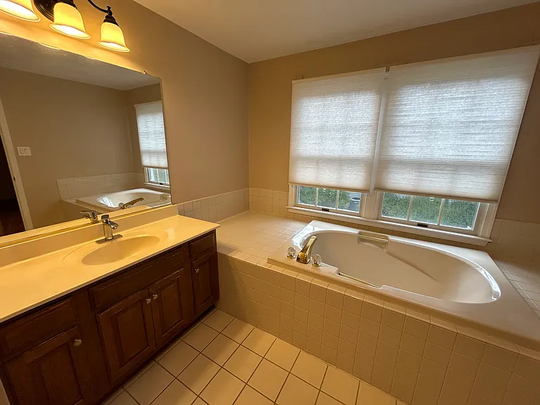 3525 Coventry Court Dr — Photo 27