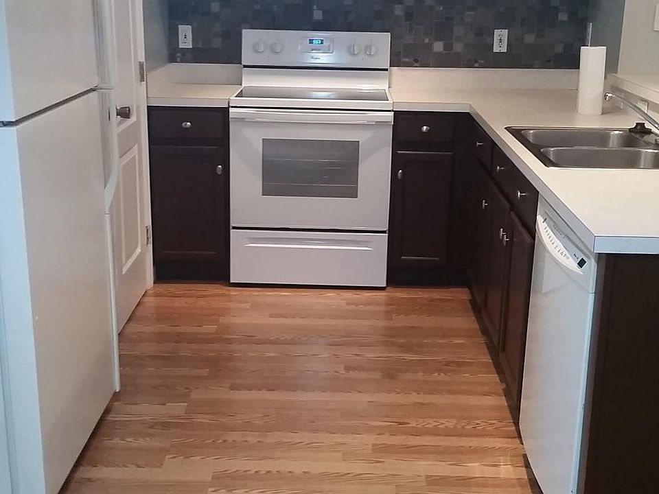 1st image of 832 Marquee Dr