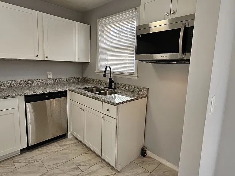 317 Melvin Jones Dr — Photo 10
