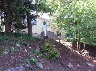 450 Valley Rd, Cos Cob, CT 06807