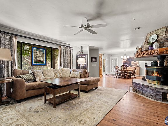 2nd image of 33466 Sandy Creek Ln