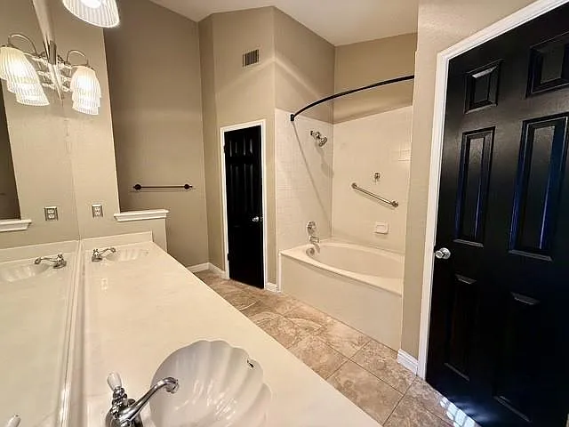 1920 White Oak Cir — Photo 10