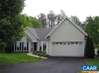 1923 English Oaks Cir N, Charlottesville, VA 22911