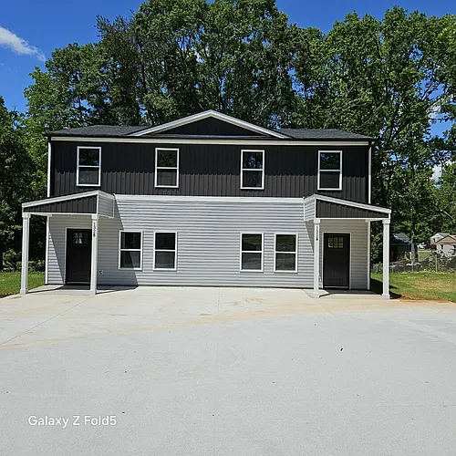 132 Alpha Dr #B Photo 1