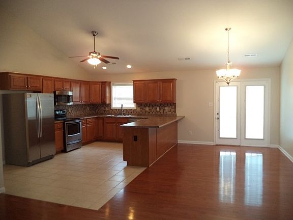 4th image of 7719 Cooper Meadows Ln