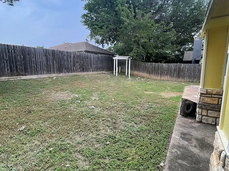 5516 Stone Meadow Ln — Photo 16