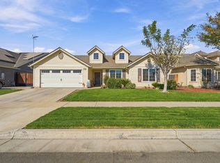 1876 W Hayward St, Hanford, CA 93230