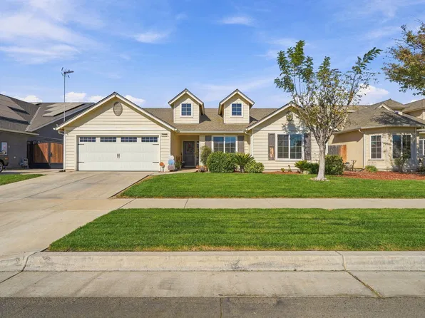 1876 W Hayward Street, Hanford, CA 93230