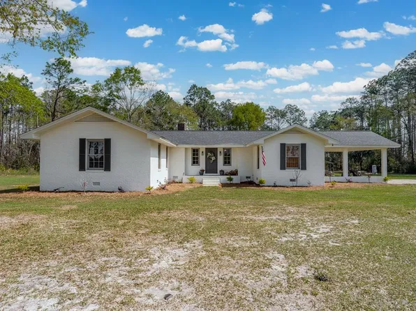 1428 Cross Rd, Douglas, GA 31533