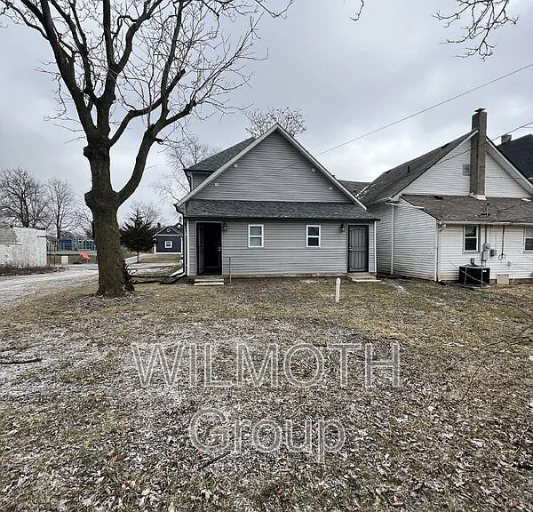 248 N Beville Ave — Photo 2