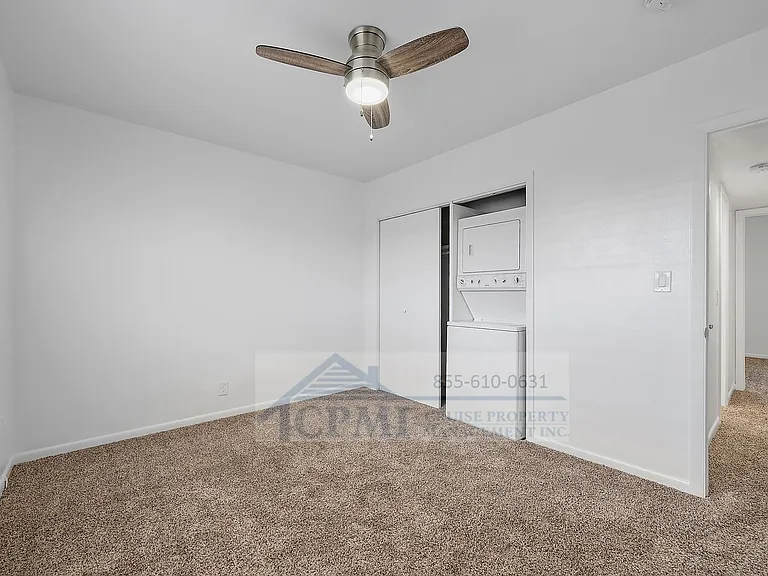 Ocean House - 360 Fiesta Ave Jupiter, FL 33469 — Photo 8
