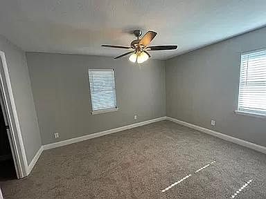 5th image of 1522 Russell Dr