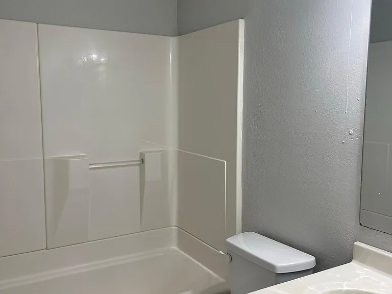 12 E Court St #503 — Photo 7