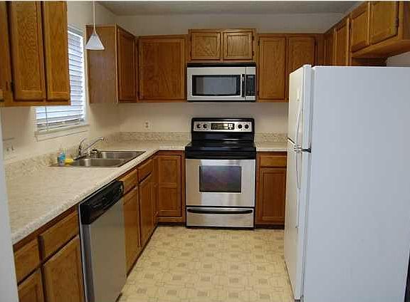 5th image of 2238 Monahan Ct