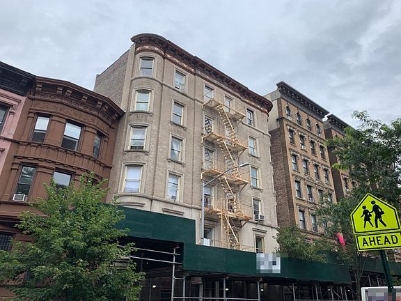 3rd image of 35 W 122nd St APT 3A