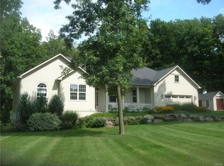 18226 Hickory Ln, Watertown, NY 13601