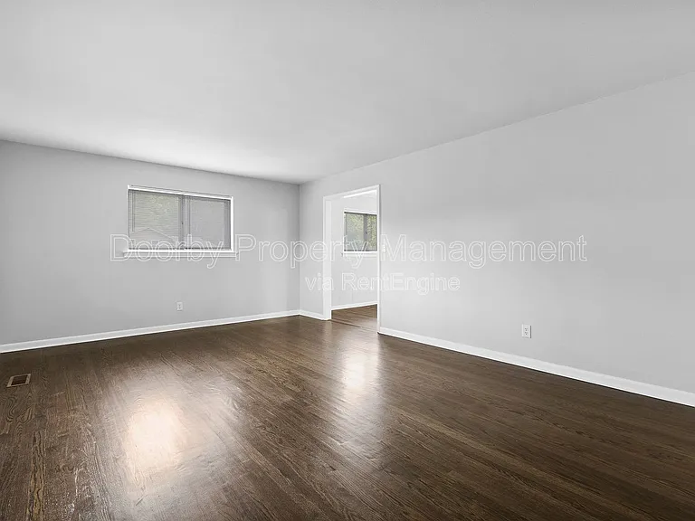 1945 Barrett Dr — Photo 12