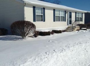 818 Raisin River Rd, Three Rivers, MI 49093