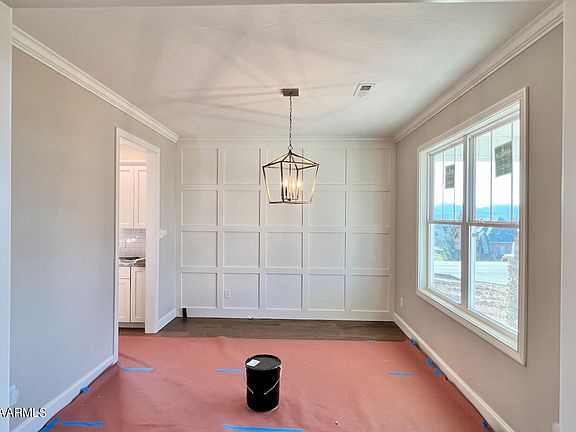 5th image of 7102 Willow Park Ln