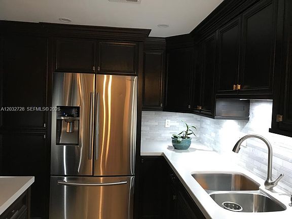 3rd image of 1300 SW 122nd Ave APT 206-2