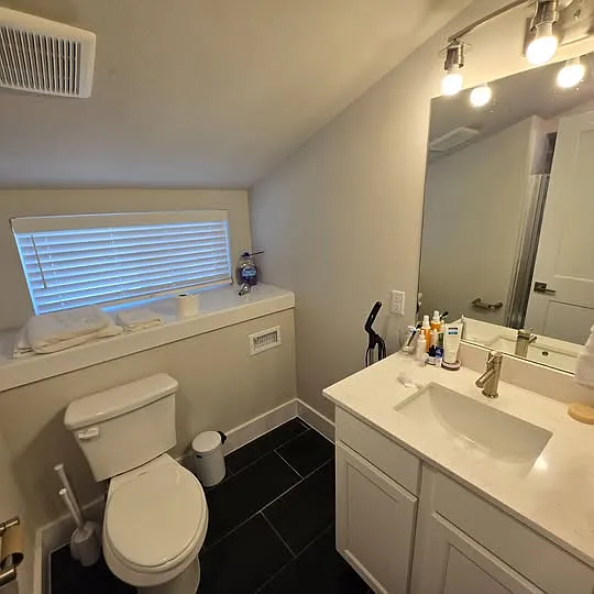 316 W 34th St #5 — Photo 5