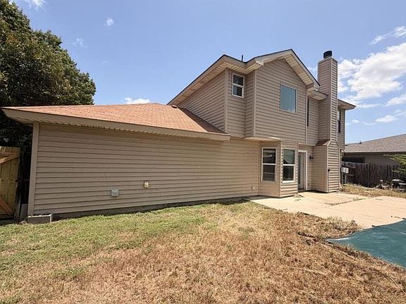 2nd image of 1406 Waterford Dr