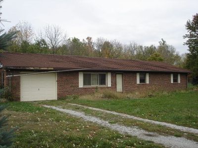 10677 N Carthage Pike, Carthage, IN, 46115