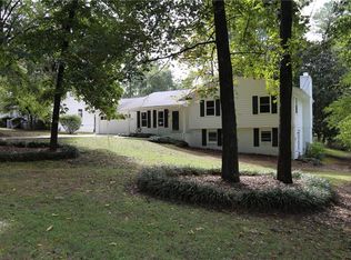 2331 Lago Dr, Jonesboro, GA 30236