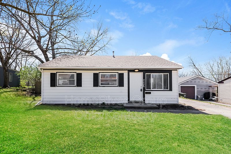 1st image of 4404 Curundu Ave