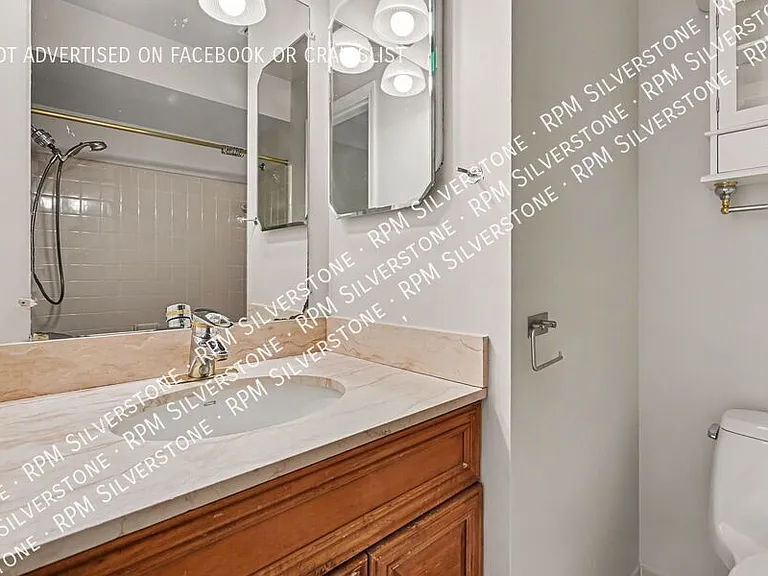452 Farmridge Ct — Photo 22