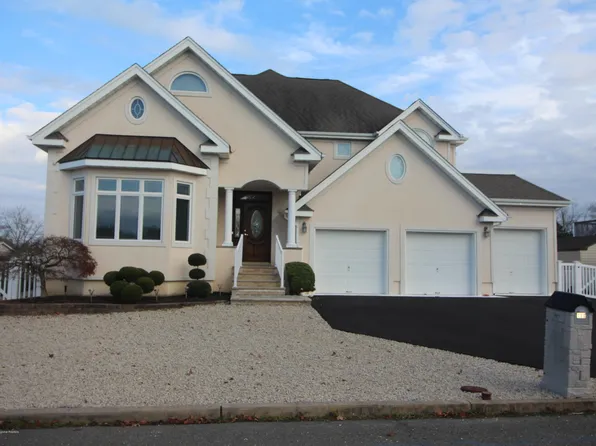 710 Stephanie Ct, Forked River, NJ 08731