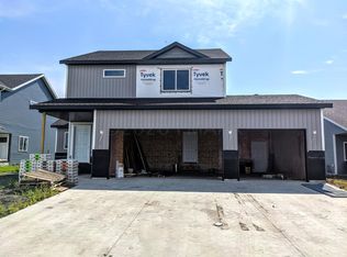 1849 46th Ave S, Moorhead, MN 56560