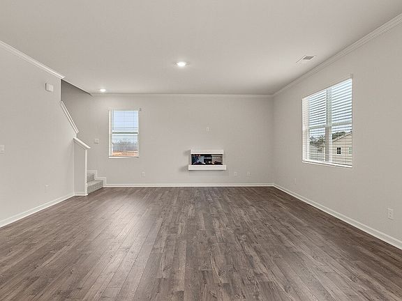 4th image of 37 Virgil Rd