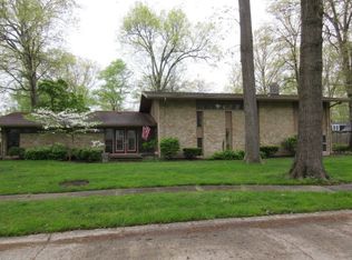 2616 W Chelsea Dr, Muncie, IN 47304