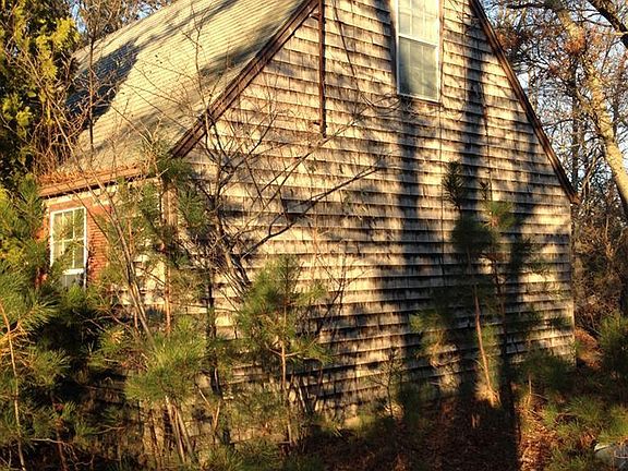 3rd image of 68 Kompass Dr