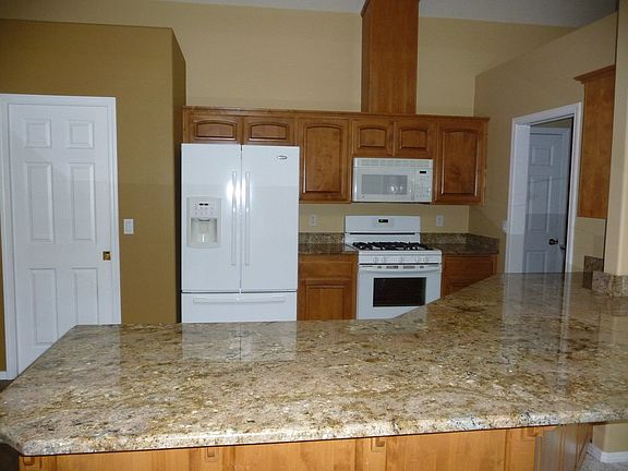 4th image of 2053 W Park Ct NW