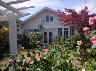 3043 61st Ave SW, Seattle, WA 98116