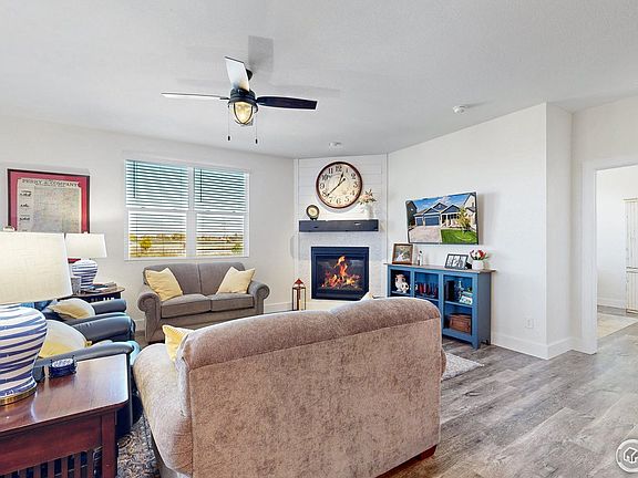 4th image of 1678 Highfield Dr