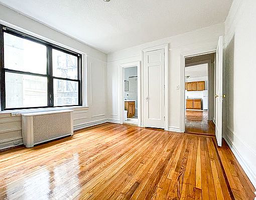 2nd image of 80 Haven Ave #1H