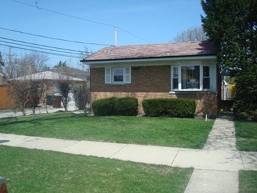 1st image of 3838 W Warren St