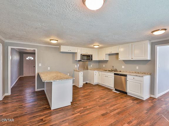 4th image of 130 Callis Dr