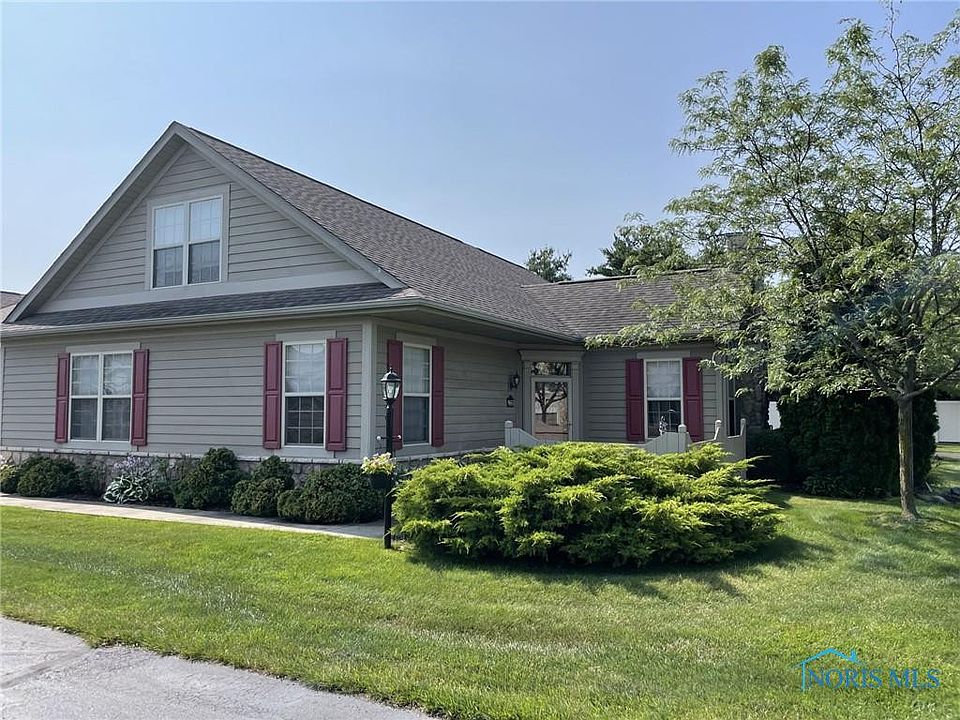 1st image of 9853 Connor Lake Cir