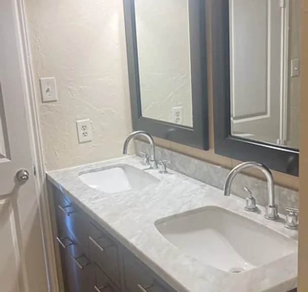 1901 Cloisters Dr #921 — Photo 26