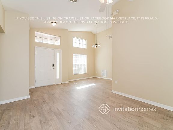 4th image of 106 Quiet Oak Ct
