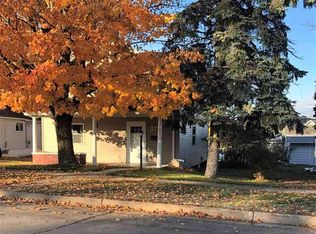 325 Section St, Norway, MI 49870